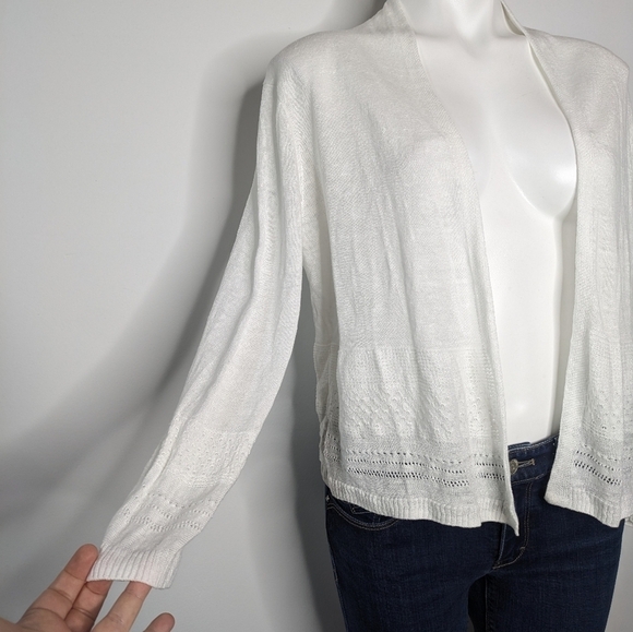 ✨3/$15 Nanette Nanette Lepore white linen lightweight loose knit open cardigan M - Picture 3 of 6